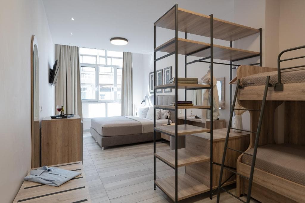 Piraeus City Hotel, Pireu