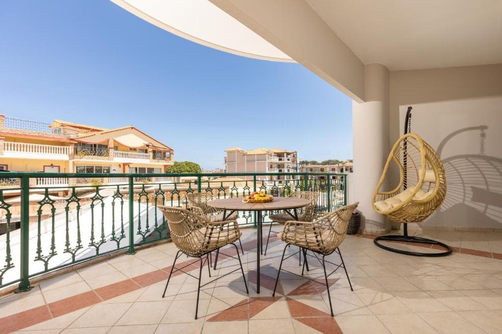 Koukos Loft Apartments, Tsilivi