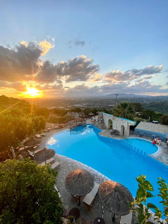 Arolithos Traditional Cretan Village, Heraklion
