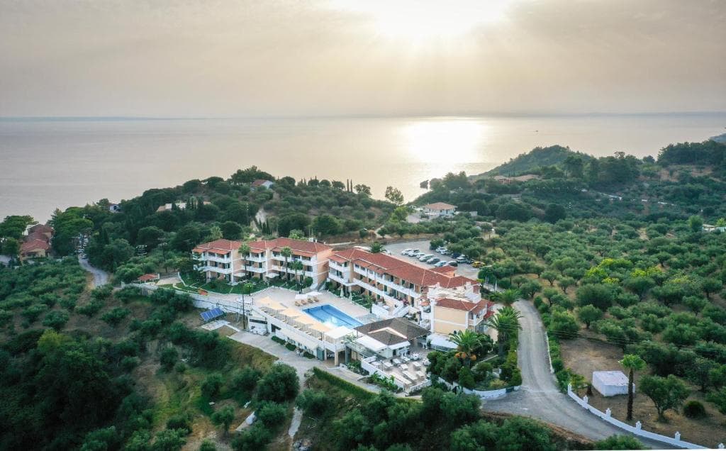Matilda Hotel, Vassilikos