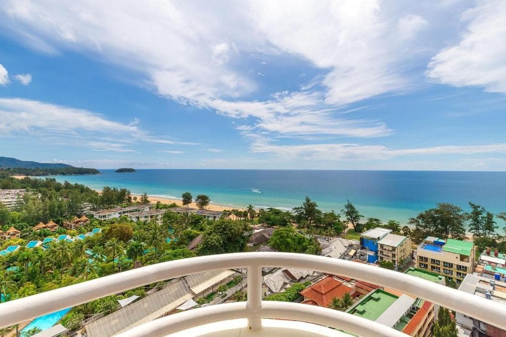 Waterfront Suites Phuket by Centara, Karon