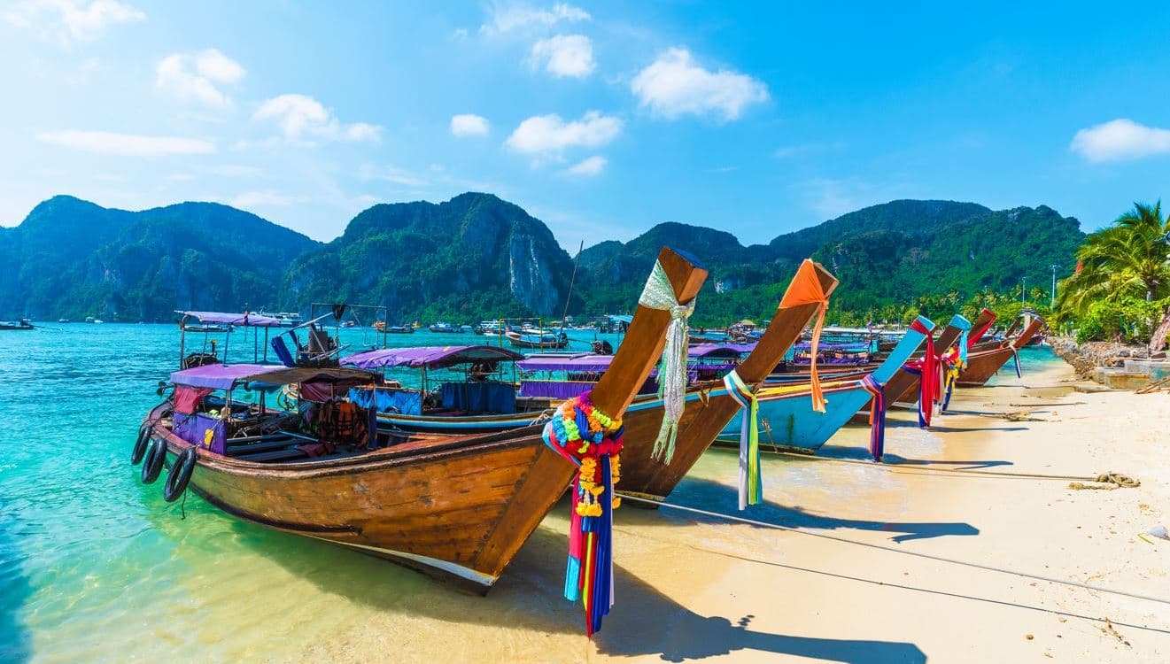 Charter Phuket - Circuit Phuket, Bangkok si Khao Lak, Circuite Indochina