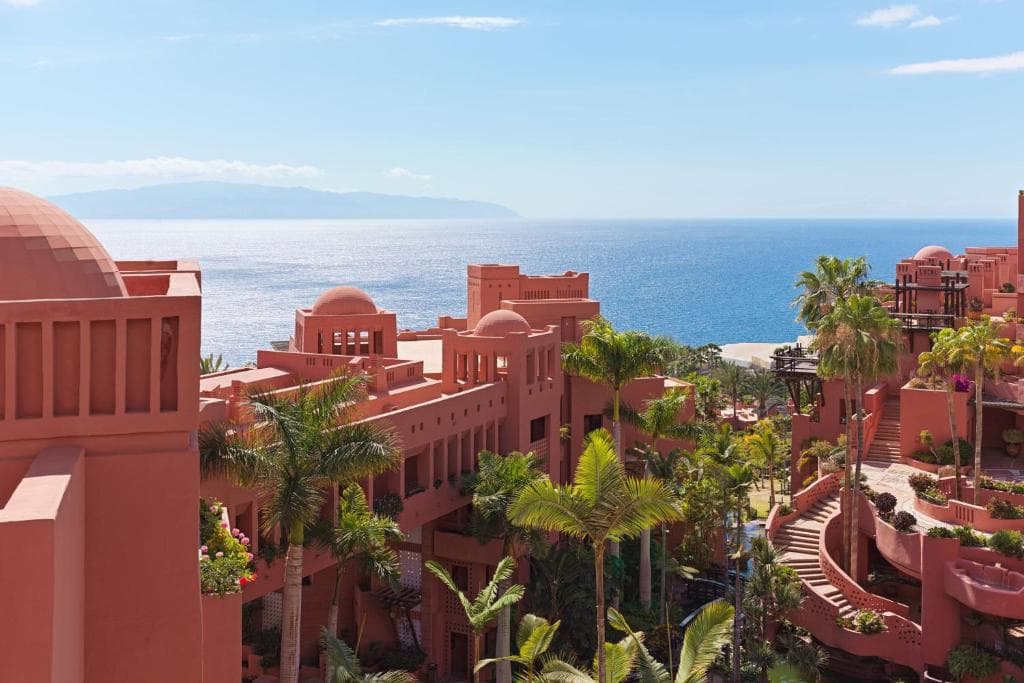 The Ritz-Carlton Tenerife Abama, Guia de Isora