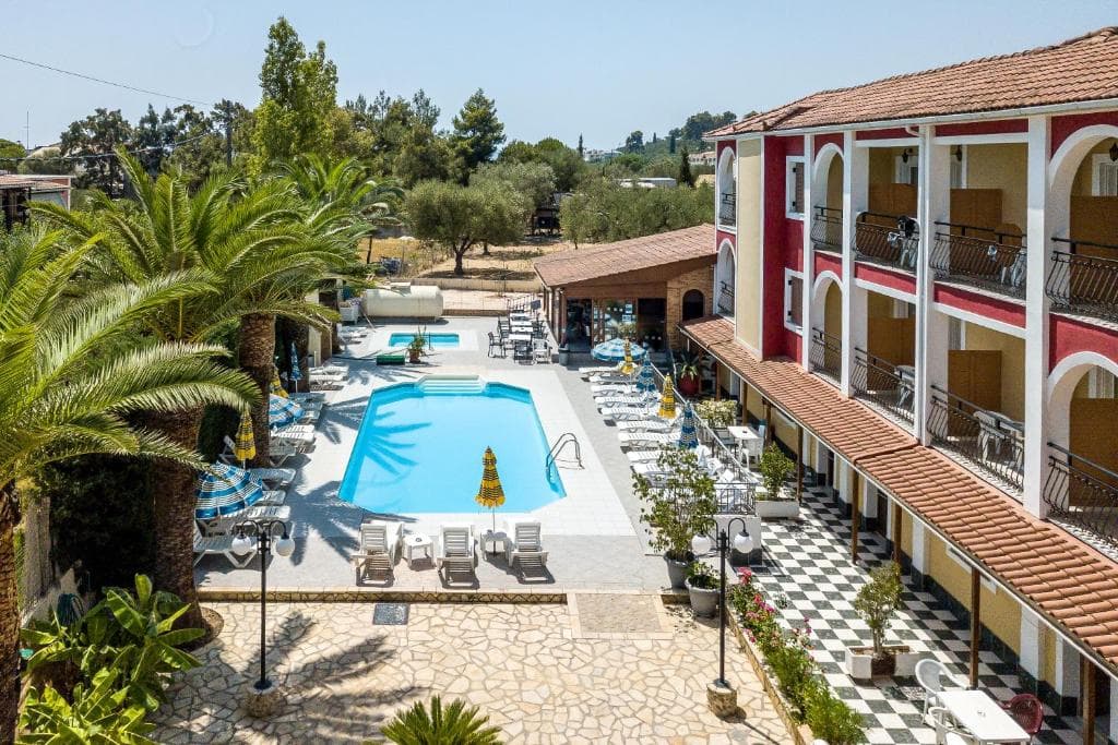 Rose Club Apartments, Laganas