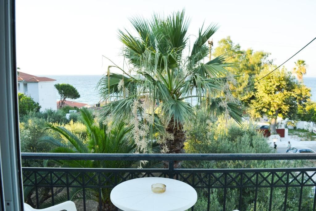 Paradise Beach Apartments, Argassi