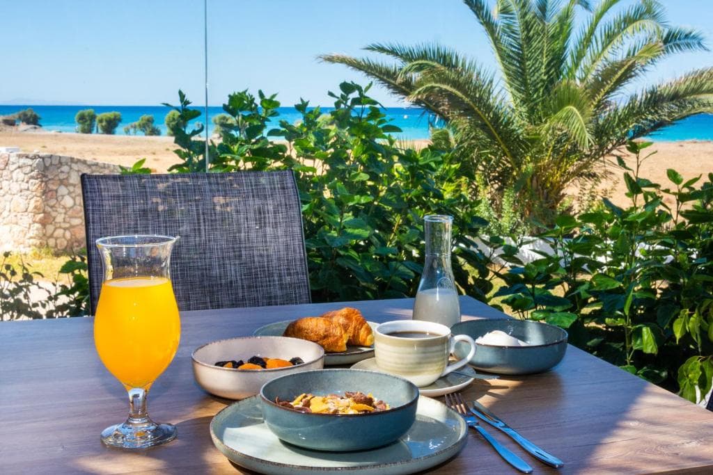 Hotel Nirvana Beach, Theologos