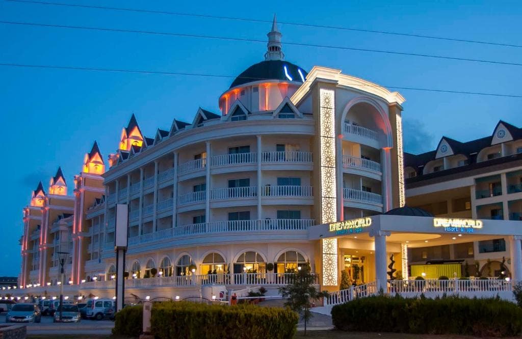 Dream World Resort & Spa, Side