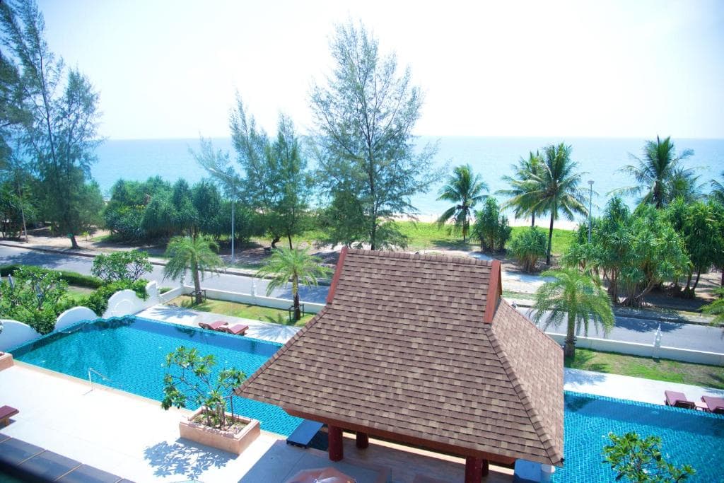 Maikhao Palm Beach Resort, Mai Khao