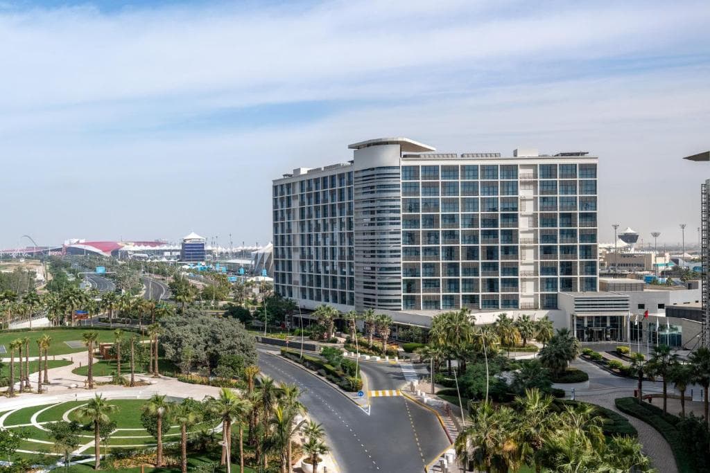 Hotel Yas Plaza Marina by IHG, Abu Dhabi