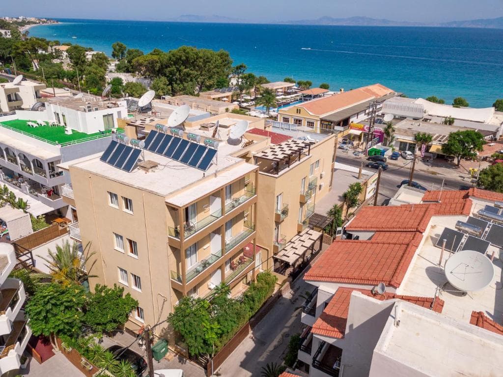 Hotel Filmar, Ixia