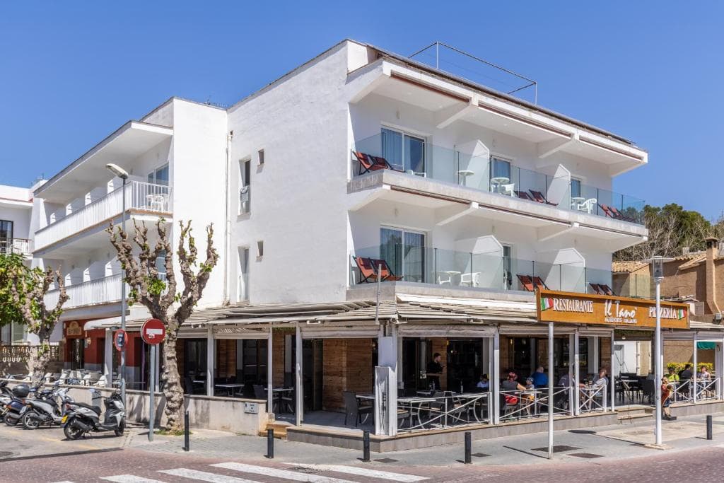 Hostal Neptuno Paguera, Paguera