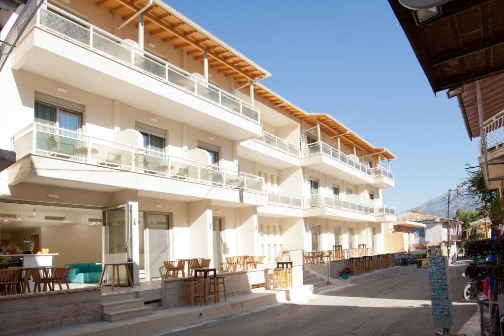 Hotel Grand TheoNi, Vassiliki