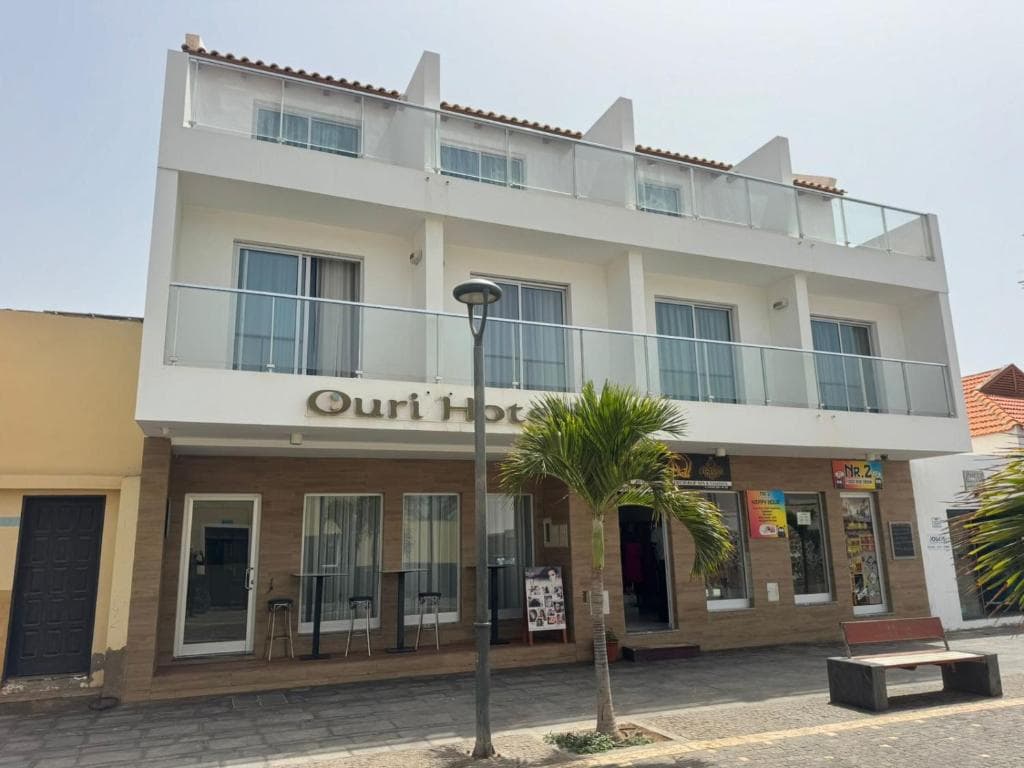 Hotel Ouril Julia, Santa Maria