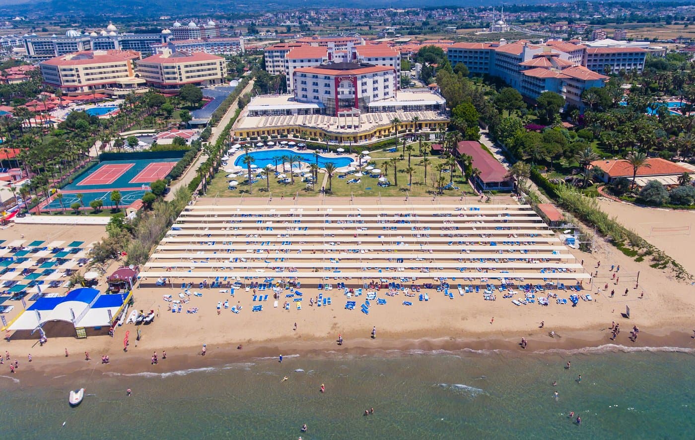 Cesars Side Resort, Side
