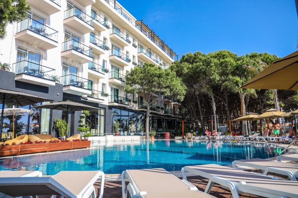 VM Resort & SPA, Golem