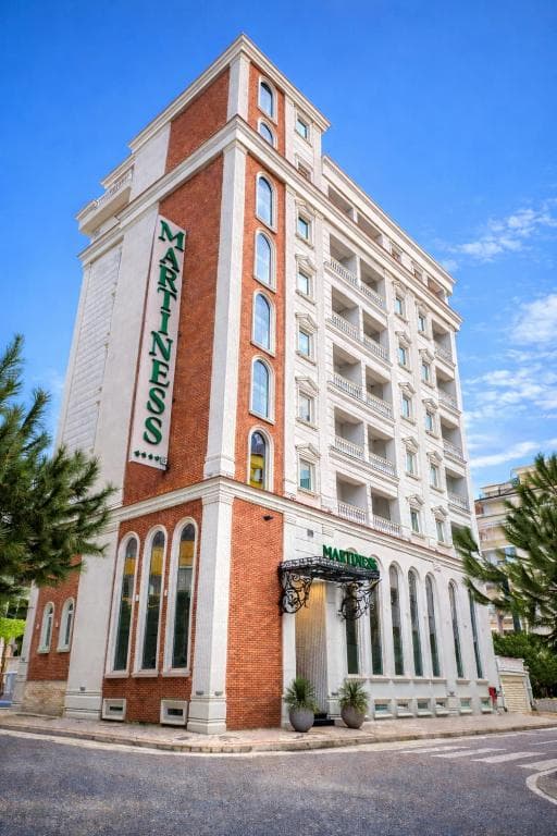 Hotel Martiness, Durres