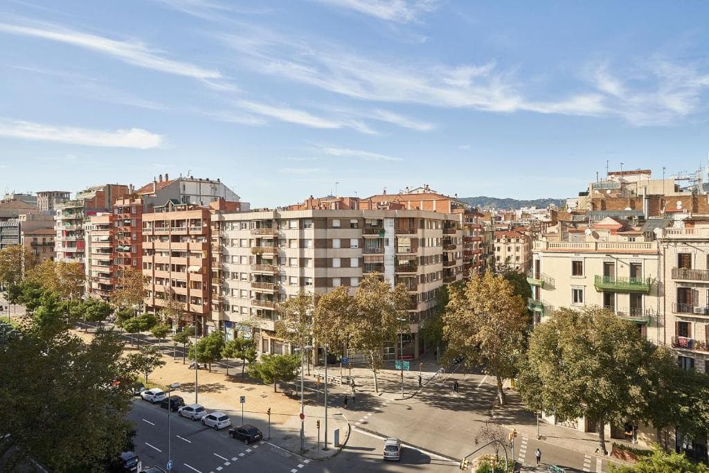 AinB Eixample-Miro Apartments, Barcelona