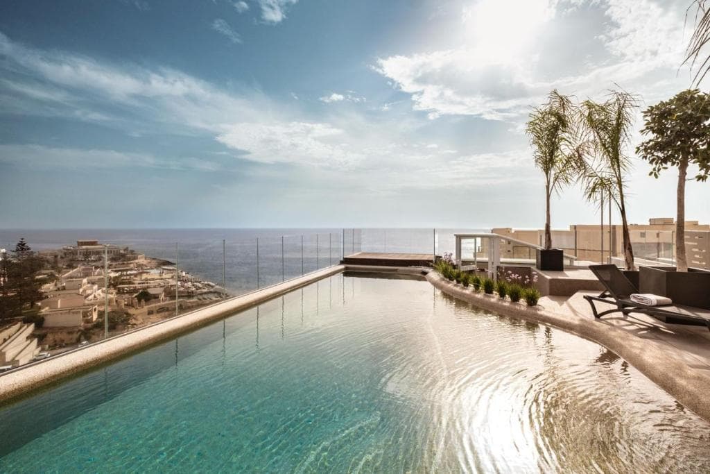 Hotel FITCH, St. Julian's