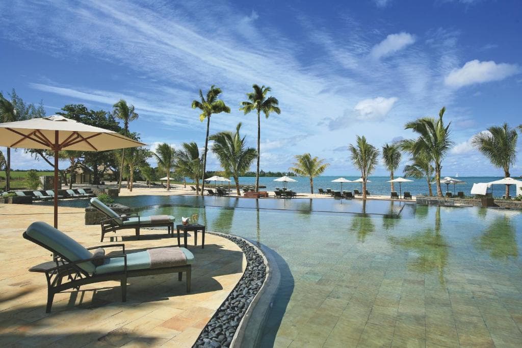 Hotel The Bay Club at Anahita, Beau Champ