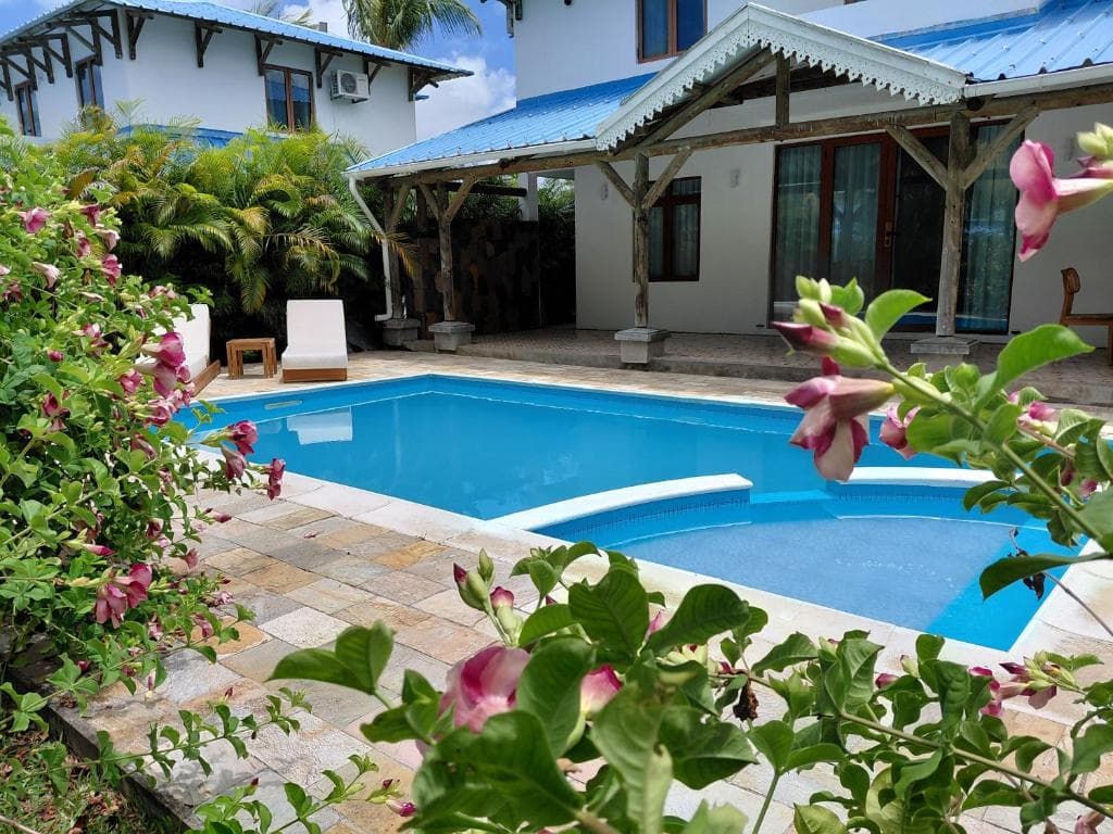 Orchid Villas by Sea Resorts, Belle Mare